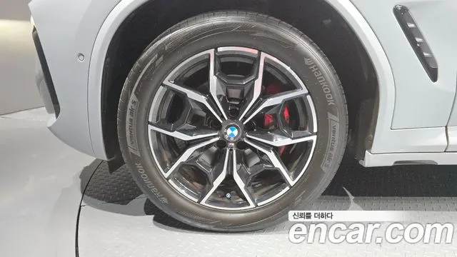 BMW X4 xDrive20i M Sport Pro — Фото автомобиля 4