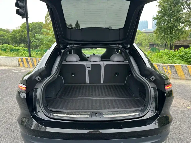 Nio EC6 — Фото автомобиля 30