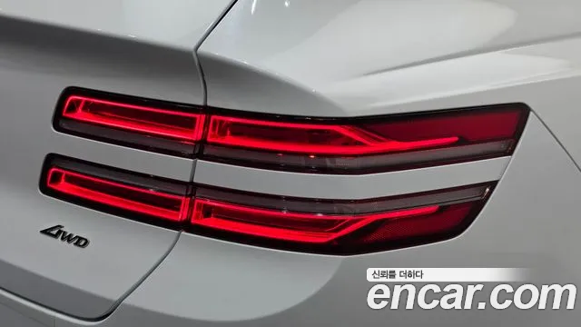 Genesis GV80 — Фото автомобиля 8