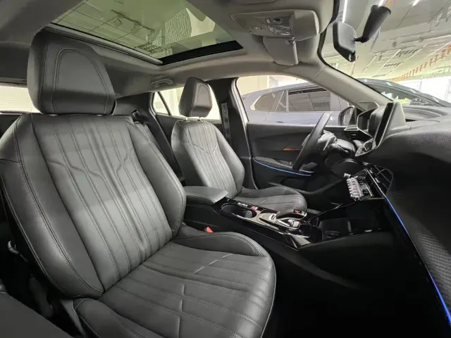Peugeot 2008 — Фото автомобиля 19