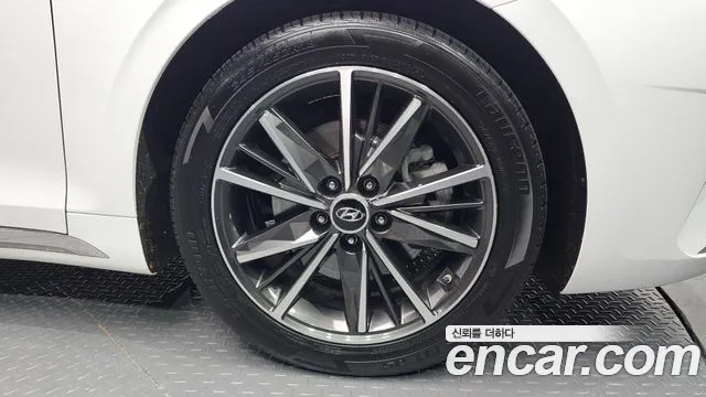 Hyundai Grandeur Новый Grandeur IG — Фото автомобиля 21