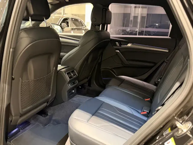Audi Q5L — Фото автомобиля 8