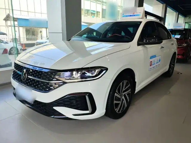 Фотография автомобиля — Volkswagen Lavida