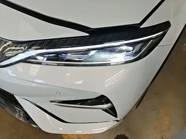 BYD Song L EV — Фото автомобиля 23