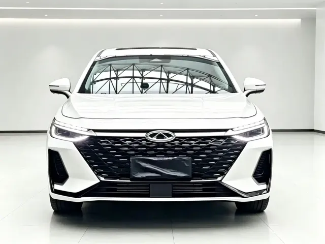 Chery Arrizo 8 — Фото автомобиля 2