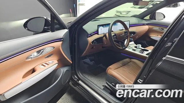 Genesis GV70 — Фото автомобиля 15