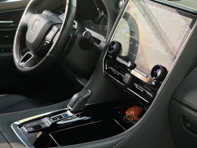 Toyota Vellfire — Фото автомобиля 13