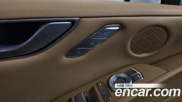 Genesis G80 Бензин 2.5 турбо AWD — Фото автомобиля 25