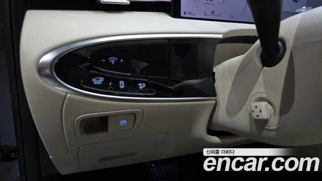 Genesis GV70 — Фото автомобиля 26