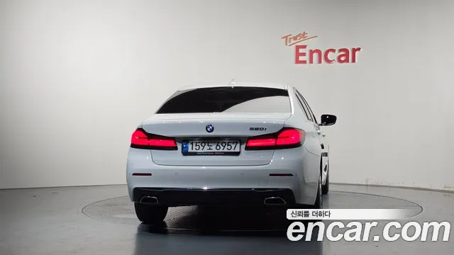 BMW 5 Series G30 — Фото автомобиля 4