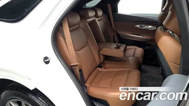 Genesis GV70 2.5T Бензин AWD — Фото автомобиля 10