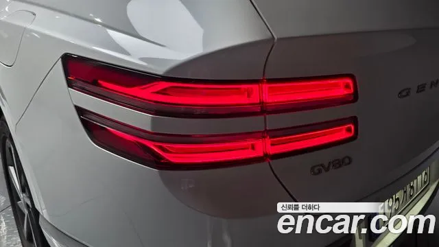 Genesis GV80 — Фото автомобиля 8