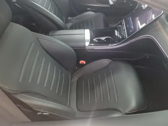 Mercedes-Benz C-Class — Фото автомобиля 24