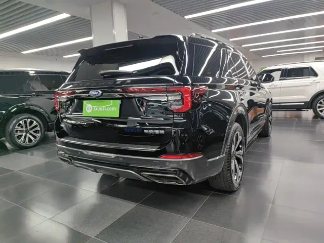 Ford Explorer — Фото автомобиля 6