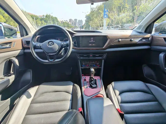 Volkswagen Tharu — Фото автомобиля 4