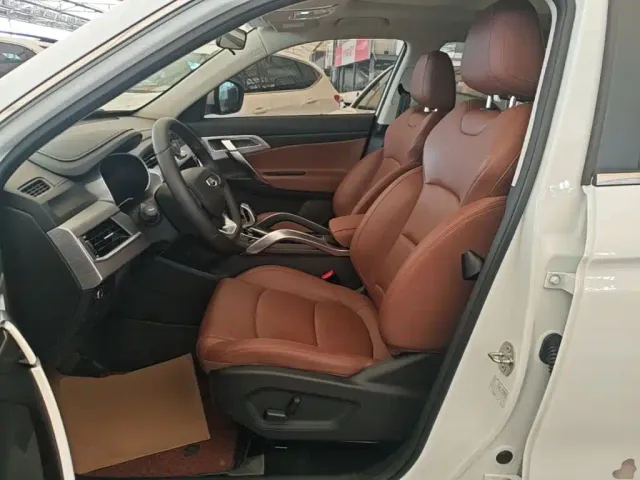 Geely Boyue — Фото автомобиля 14