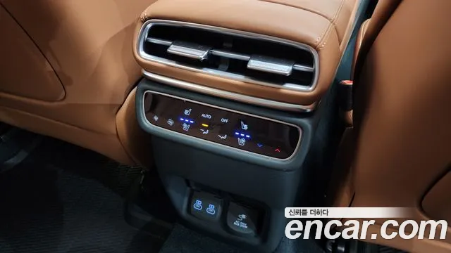 Genesis GV80 2.5T Бензин AWD — Фото автомобиля 18