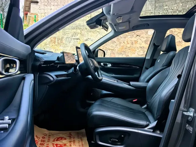Geely Galaxy E5 — Фото автомобиля 4