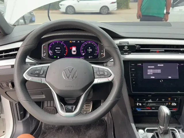 Volkswagen CC — Фото автомобиля 2