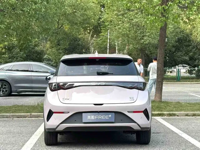 BYD Dolphin — Фото автомобиля 7