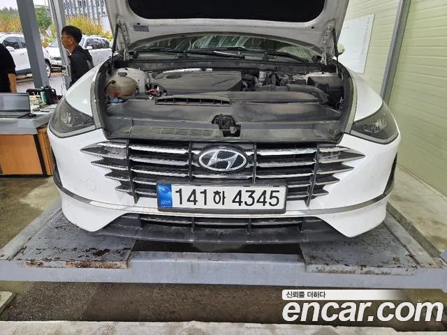 Фотография автомобиля — Hyundai Sonata
