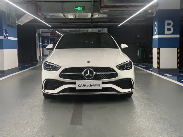 Mercedes-Benz C-Class — Фото автомобиля 3