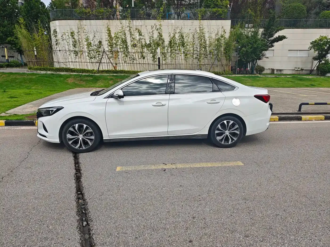 Changan Eado 2021 PLUS Blue Whale NE 1.4T GDI DCT Premium — Фото автомобиля 7
