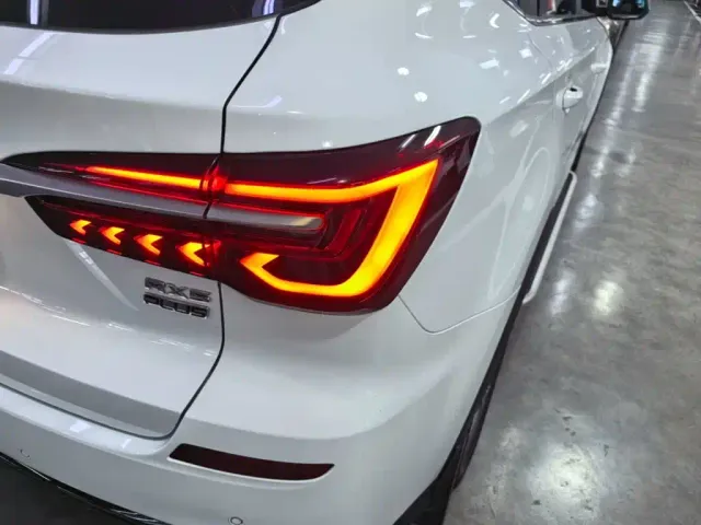 Roewe RX5 — Фото автомобиля 7