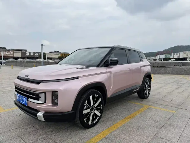 Фотография автомобиля — Geely ICON