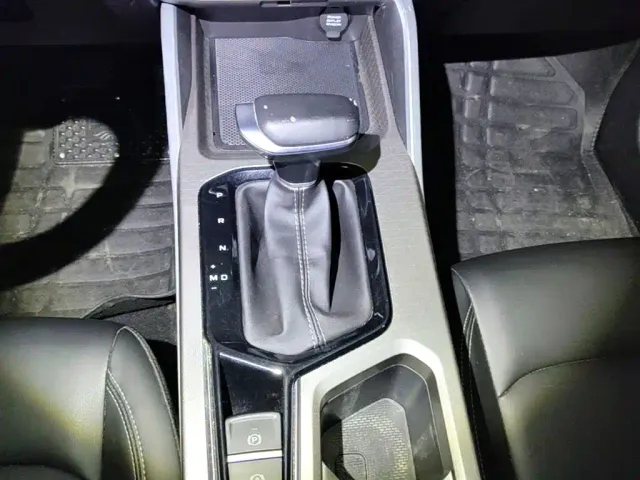 Geely Emgrand — Фото автомобиля 13