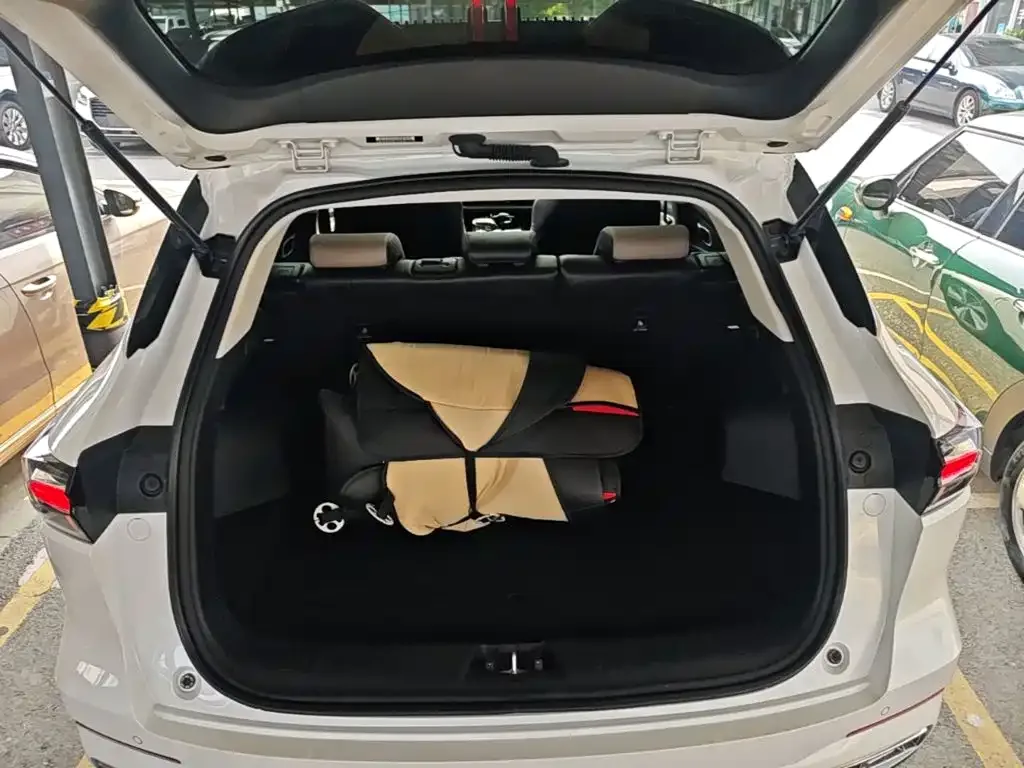 Changan Changan CS55 PLUS 2022 Model Second Generation 1.5T DCT Premium Edition — Фото автомобиля 18