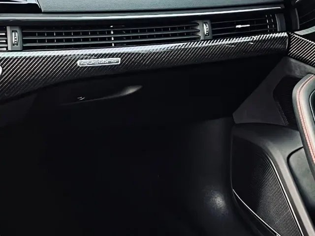 Audi RS 4 — Фото автомобиля 8