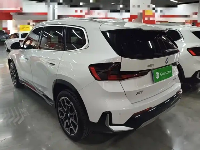 BMW X1 — Фото автомобиля 4