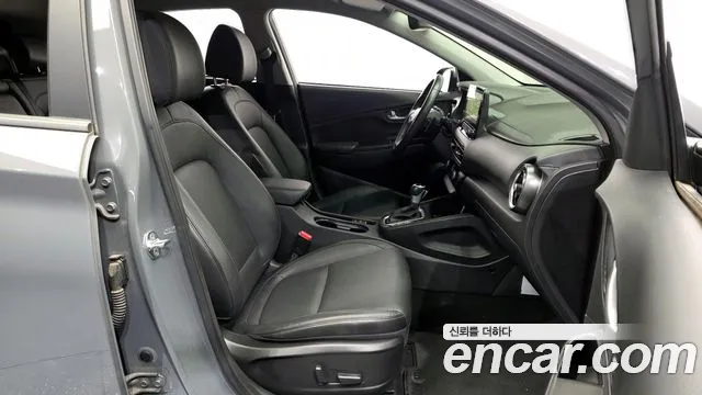 Hyundai Kona Новый Kona Бензин 1.6 турбо 2WD — Фото автомобиля 11