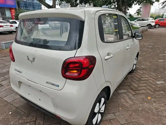 Wuling Hongguang Mini EV — Фото автомобиля 6