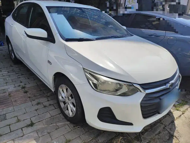 Chevrolet Cavalier — Фото автомобиля 3