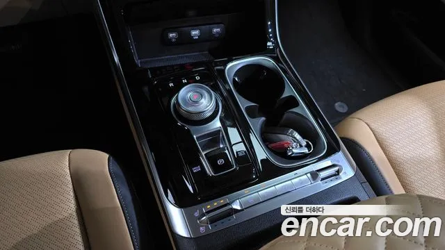 Kia Canival Carnival 4 поколение Дизель 7 мест Signature — Фото автомобиля 9