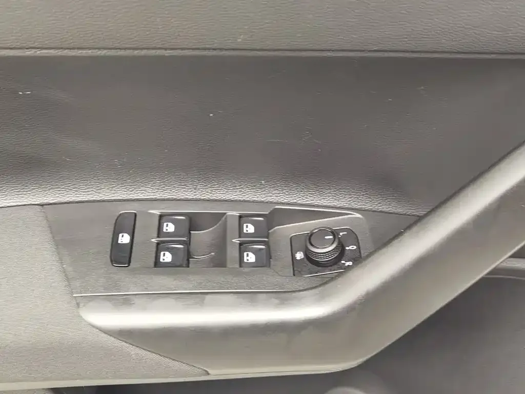Volkswagen Polo 2021 Plus 1.5L Automatic Panorama Enjoyment Edition — Фото автомобиля 9