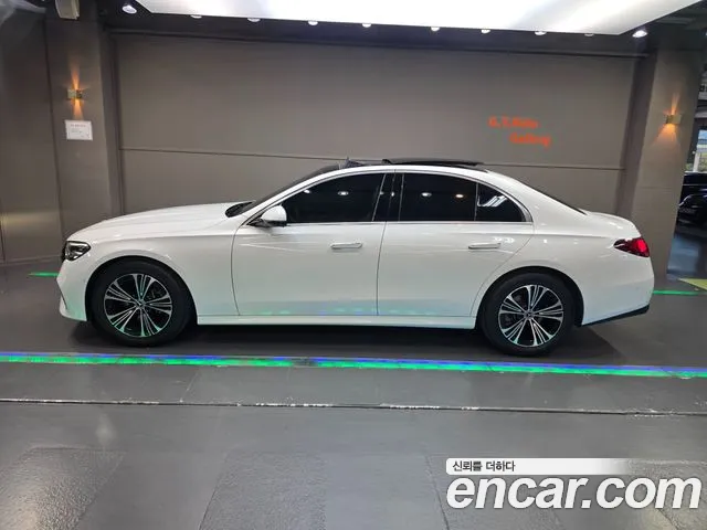 Mercedes-Benz E-Class W214 — Фото автомобиля 11