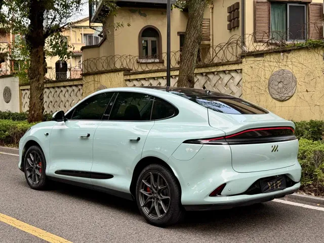 IM Motors LS6 — Фото автомобиля 5