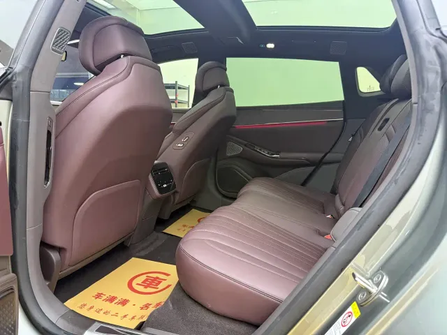 Denza Z9GT — Фото автомобиля 6