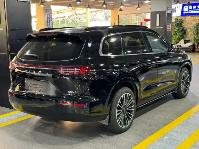 Aito M7 — Фото автомобиля 4