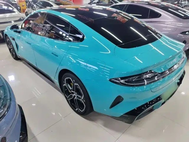 Xiaomi SU7 — Фото автомобиля 4