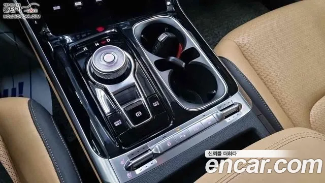 Kia Carnival Generation 4 — Фото автомобиля 14