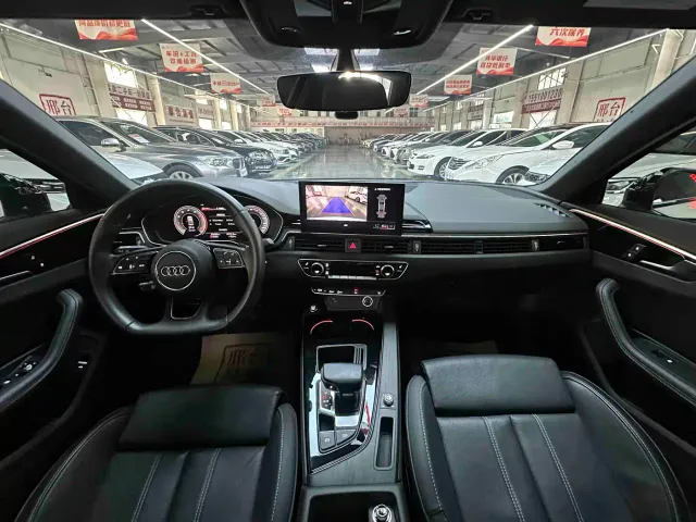 Audi A4L — Фото автомобиля 11