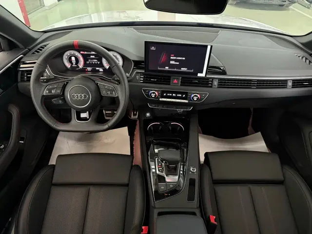 Audi A4L — Фото автомобиля 6