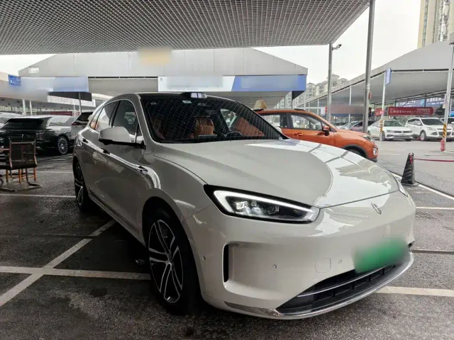Aito M5 — Фото автомобиля 3