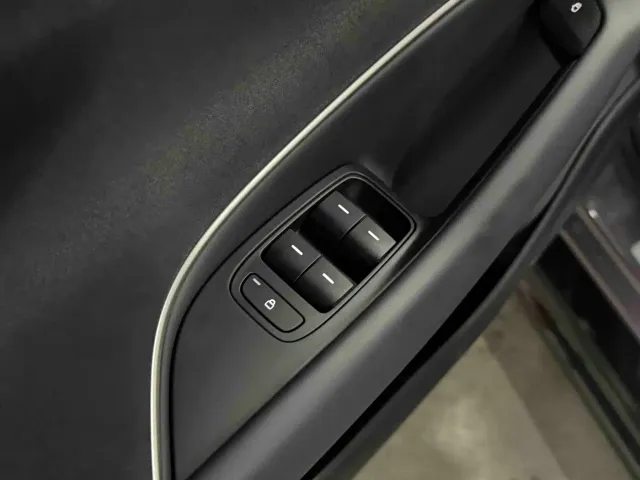Xiaomi SU7 — Фото автомобиля 6