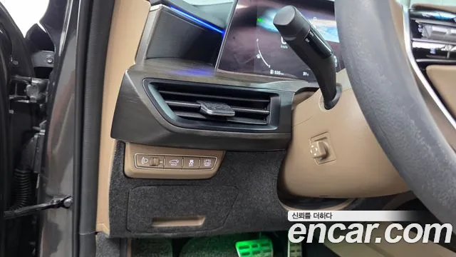 Kia K8 K8 Hybrid — Фото автомобиля 16