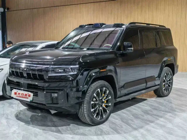 Фотография автомобиля — BYD FangChengBao Leopard 8